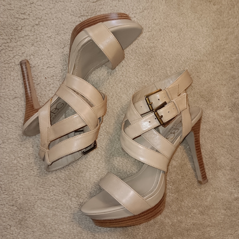 BCBG PL-Avine Sand Vachetta Leather Strappy Platform Sandals High Heels 7.5M
